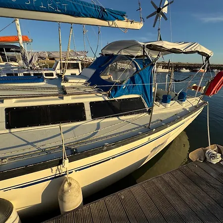 Bådhotel Charming Sailboat