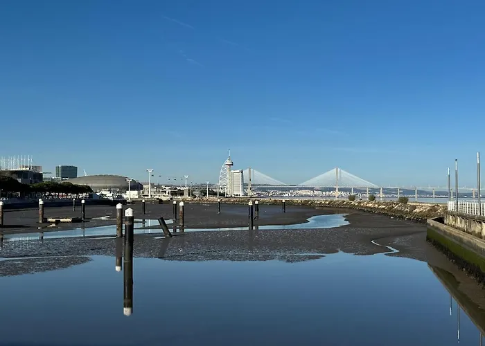 Charming Sailboat * Lisboa