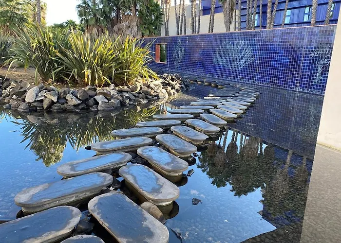 Charming Sailboat Bådhotel Lisboa