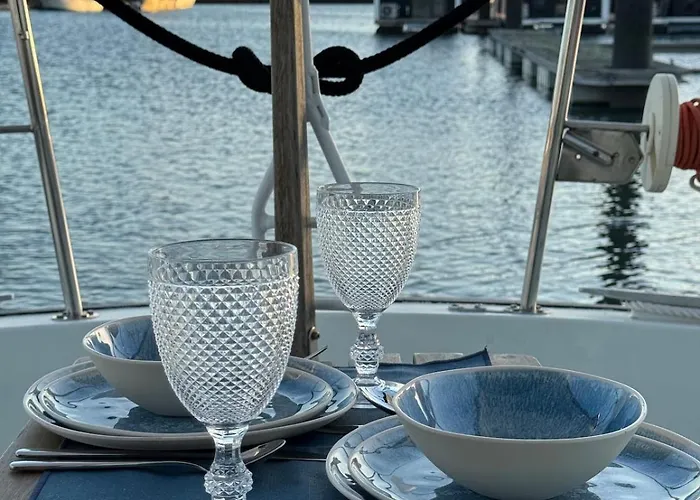 Bådhotel Charming Sailboat *